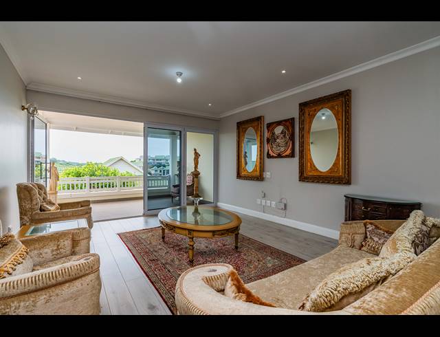 2 BEDROOM SECTIONAL TITLE FOR SALE IN KINDLEWOOD ESTATE